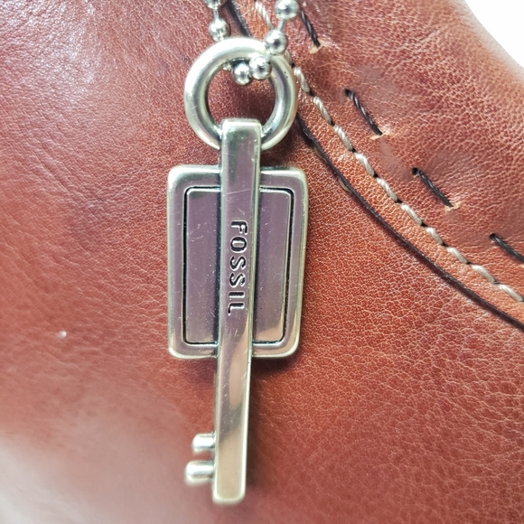 FOSSIL Vintage Leather Handbag - Picture 2 of 9